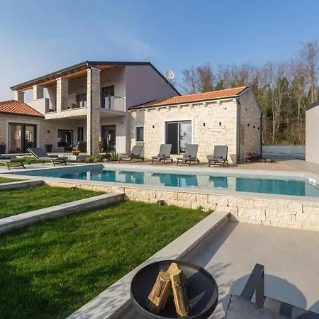 Harmony Villa *