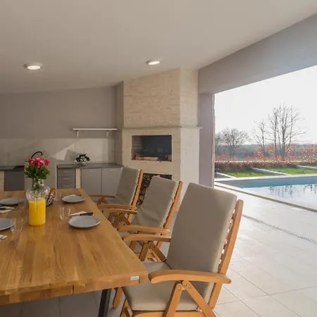 Harmony Villa *